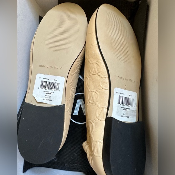 NEW Valentino flats - beige color - Picture 2 of 5